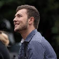 Daniel Sender's Instagram, Twitter & Facebook