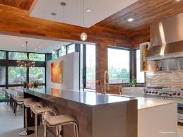 Usamos tanto mdf laqueado semi mate o brillante, como madera enchapada y maciza en guatambu o paraíso. Disenos En Madera De Cocinas Y Comedores Integrados Decoracion De Interiores