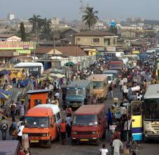 The city of accra has been ghana's capital since 1877, and contains fine public buildings reflecting its transition from 19th century suburb of victoriaborg to the modern metropolis it is today. Das Echte Afrika Ghana Zwischen Kokosnussen Und Krokodilen Welt