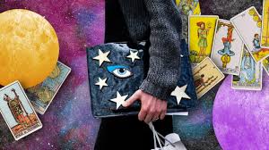 Read your full cancer monthly horoscope: June 2021 Tarotscopes Tarot Horoscope For Every Zodiac Sign Glamour