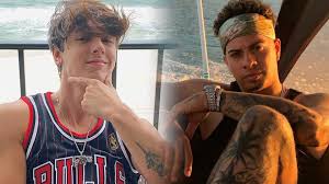 Austin mcbroom vs bryce hall. Lil Bryce Hall And Delirious Austin Mcbroom Roast Each Other Before Fight Dexerto