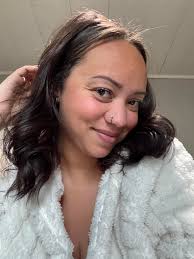 Managing twins and a toddler in public, seeking tips and advice