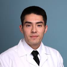 Andrew Ripley's Instagram, Twitter & Facebook