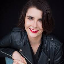 Dana Nida's Instagram, Twitter & Facebook