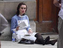 Keira Knightly no shoes : rCelebsInTights