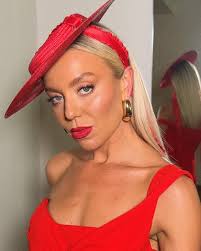 Profile for Dani Fischer Beauty