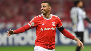 Em 2018, retornou aos gramados brasileiros para vestir a camisa do vasco da gama por um ano antes. Thiago Galhardo Diz Que Nao Vai Comemorar Caso Marque Gol Contra O Ceara Veja Video Jogada Diario Do Nordeste