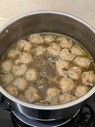 Daging babi terkenal dengan tekstur dan rasanya yang gurih jika diolah dengan tepat. Bakso Homemade Resipi Original Dari Indonesia Sedap Tak Boleh Bawa Bincang Mingguan Wanita