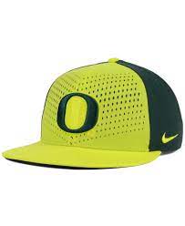 Nike Oregon Ducks True Seasonal Snapback Cap Sports Fan Shop By Lids Men Macy S Snapback Cap Snapback Cap