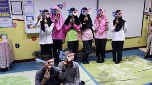 Perbalahan mengenai bendera malaysia, jalur gemilang, sekali lagi menjadi isu perbincangan hangat di kalangan rakyat negara ini ketika ini. Topeng Bertemakan Bendera Sk Mentakab Chatin Facebook