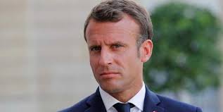 Kimliği belirlenemeyen bir saldırgan macron'a tokat attı. Haddini Asan Macron A Turkiye Den Tokat Gibi Cevap