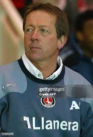 3,789 Alan Charlton Photos & High Res Pictures