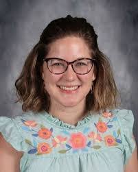 Rachel Macauley's Instagram, Twitter & Facebook