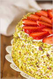 Quando la bagna sarà fredda aggiungete 2 cucchiai di rum. Torta Con Ricotta Alla Vaniglia Fragole E Pistacchi Per L Mtc N 47 Panelibrienuvole
