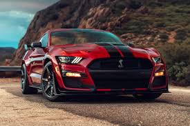Other features include a magneride® damping system & an active valve performance exhaust. Ford Mustang Shelby Gt500 Das Kostet Der Starkste Serien Mustang Autobild De