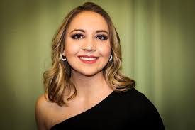 Angela Gadd's Instagram, Twitter & Facebook