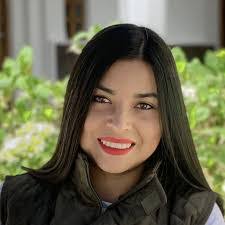 Daniela Polanco's Instagram, Twitter & Facebook