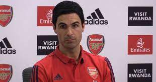 Phillip cocu(rechts) in duel met . Mikel Arteta Sack Deadline Revealed With New Arsenal Boss Lined Up