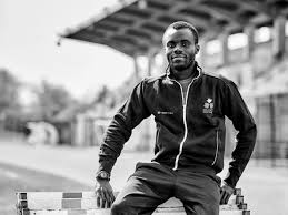 Successo al fotofinish nei 100 metri per raffaele di maggio che in 11.01 riesce a battere il francese charles antoine kouakou per un centesimo di secondo. Sport Toi Bien Aede