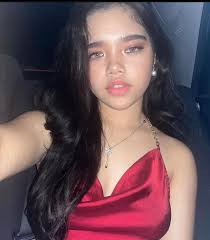 Here are some pics of my attempt at ABG, DOUYIN (?), ULZZANG (I don't know  how to spell it lol), and Latina-inspired makeup.💄💋💄 What do ya'll  think? 😅