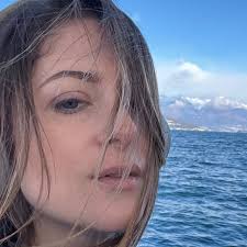 Patient presents with pain and swelling in the hand. X-ray shows this. What  is your diagnosis?