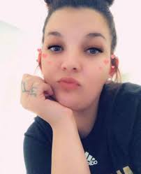 Tabitha Devine की प्रोफ़ाइल