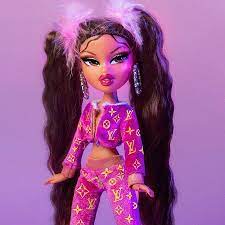 Bratz devil baddie aesthetic wallpaper cute. Kartinka Najdeno Polzovatelem Nahodite I Sohranyajte Svoi Sobstvennye Izobrazheniya I Video V We Heart It Black Bratz Doll Brat Doll Pastel Pink Aesthetic