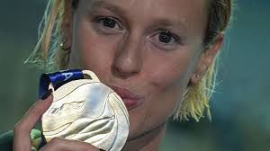 Così è federica pellegrini, l'atleta più titolata del nuoto italiano. Federica Pellegrini Regina Del Nuoto Oro Ai Mondiali Di Corea Il Tirreno