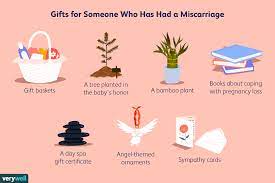 Not sure what too write in a card message? Choosing A Gift For Someone Who Has Miscarried