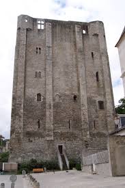 Donjon Du Xie Siecle Du Chateau De Beaugency Loiret Loiret Chateau Donjon