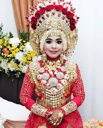 Check spelling or type a new query. 12 Ragam Gaun Pengantin Muslimah Yang Berpadu Dengan Pakaian Adat Wedding Market