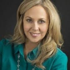 Tracy Bernard's Instagram, Twitter & Facebook