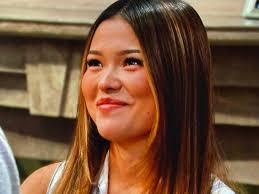 Looney Tune! She is playing them like a fiddle.