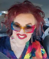 Hi 👋 my name is Davina. My pronouns are vin/soy/lube/tree bark….