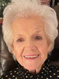 Louise Perry Obituary (2022)