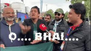 Obhai Maro Mujhe Maro Gif Obhai Maromujhemaro Obhaimaro Discover Share Gifs First Youtube Video Ideas Funny Dialogues Best Funny Jokes