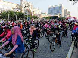 Bersempena sambutan hari wanita sedunia 2017. Konvoi Berbasikal Wanita 2017 Malaysheshe