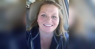 Tammy Crow's Instagram, Twitter & Facebook