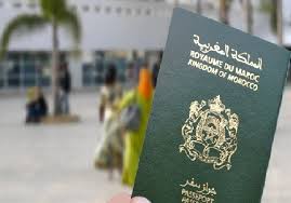 جواز السفر المغربي يقودك إلى 61 دولة دون فيزا لائحة