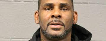 He has been subjected to numerous sexual abuse allegations. R N B Star In Haft Handschellen Fur R Kelly Kultur Tagesspiegel