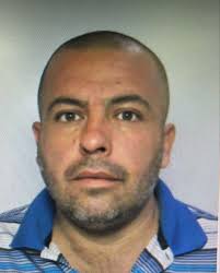 ALERTA DE ESTAFA! Ayer pregunté por datos de alojamiento en puerto Río  Tranquilo y me dieron el número +56 9 5224 3254 ES UNA ESTAFA! Se llama  Cristóbal Ortiz y tiene órdenes