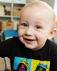 Cake smash for my little one year old 🧁 #cakesmash #photographer  #photoshoot #photography #babyphotographer #babyphotography #oneyear  #phoenixphotographer #scottsdalephotographer