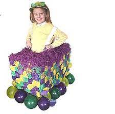 Mardi Gras Mini Float | Mardi Gras Float, Mardi Gras Diy, Mardi Gras  Decorations