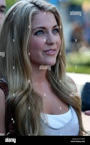 Singer chantelle paige shops clothes hi-res stock photography and images