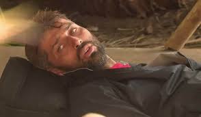 Ο αλέξης παππάς παρέμεινε στο survivor για σχεδόν τέσσερις μήνες, συγκεντρώνοντας έτσι ένα διόλου ευκαταφρόνητο ποσό. Survivor 4 Mpogdanos Kai Kopsidas Gia Pappa San H8opoios To Apodeiknyei Kai Sthn Pragmatikh Toy Zwh H Kommenh Skhnh Iciao