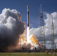 Nasa astronauts doug hurley (left) and bob behnken (right), who are scheduled to be the as it stands now, those space flyers will be nasa astronauts bob behnken and doug hurley. Elon Musk Nach Testflug Explosion Spacex Befordert Satelliten Ins All Welt