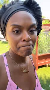 Found out who been eating all my kale!!! I caught Cornelius 🦎 red handed  today! He so full he can't even move fast! Laaawwwddd now @teamchancebrown  ain't never gonna eat nothing from