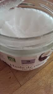 Creer Vos Produits Naturels Simple Et Pas Cher Ma Copine L Huile De Coco Huile De Coco Recette Beaute Produit Beaute Maison