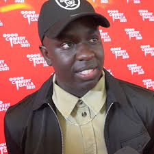 Melvin opbyggede et skjold af komik: Klassens klovn