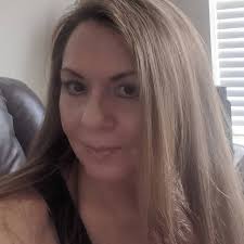 Zelensky is a genius. He started his 1v1 meeting with Trump by thanking  Melania Trump for sending Putin a letter asking for Ukraine's children to  be returned. Zelensky then gave trump a